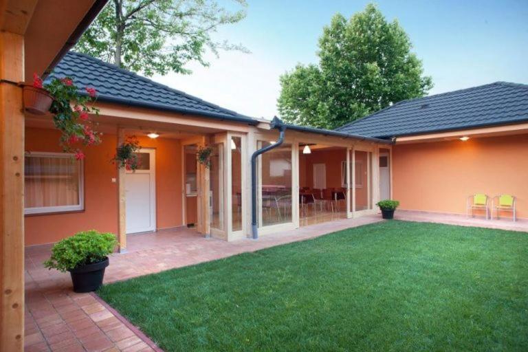 Appartamento Sunshine SH apartmanház Zamárdi Esterno foto